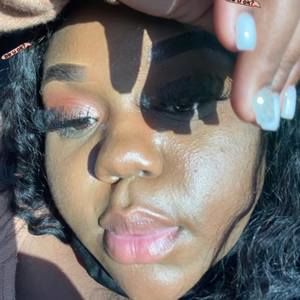 Meet your Posher, Kacii